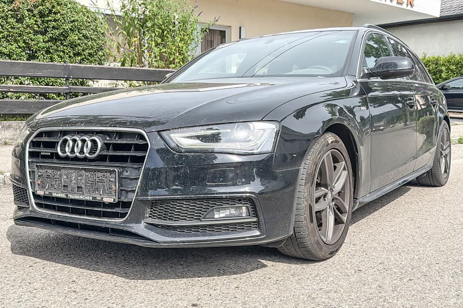 PKW Audi A4 Avant 2,0 TDI Quattro